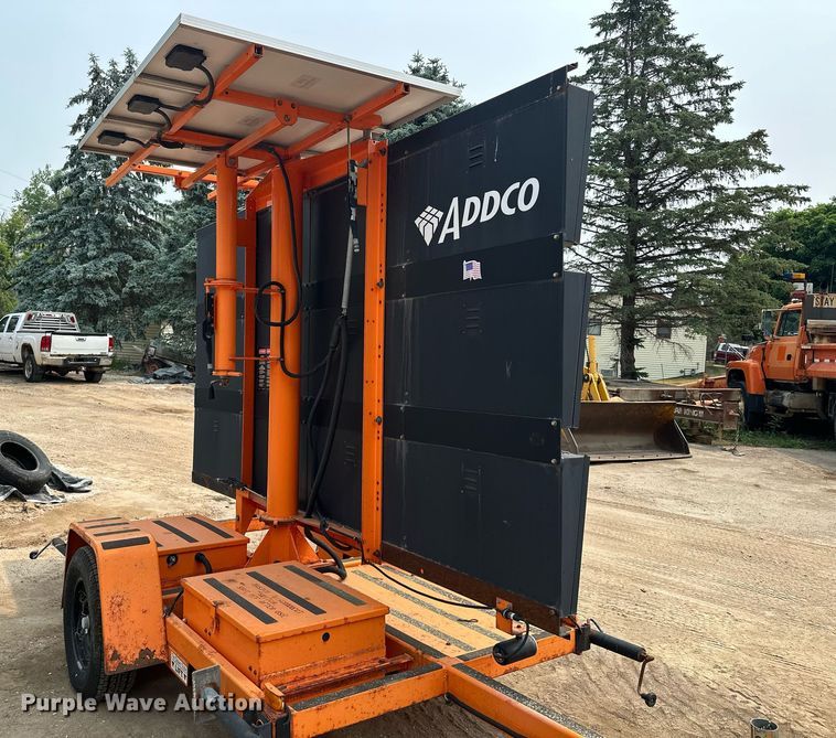 image for item AF9662 2008 Addco DH1000ALS  message board trailer
