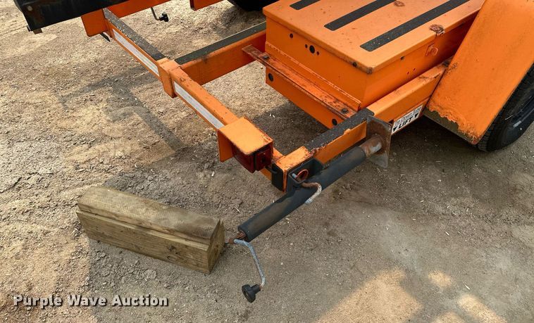 image for item AF9662 2008 Addco DH1000ALS  message board trailer