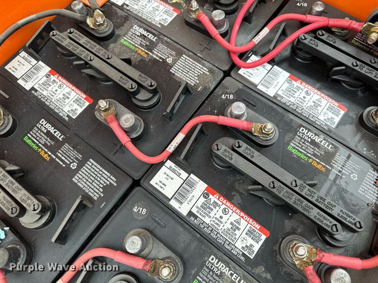 image for item AF9662 2008 Addco DH1000ALS  message board trailer