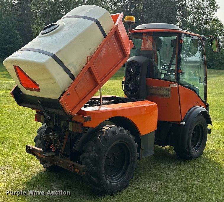 image for item AF9664 Holder C4.74  sidewalk tractor