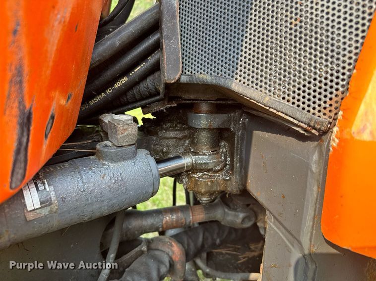 image for item AF9664 Holder C4.74  sidewalk tractor