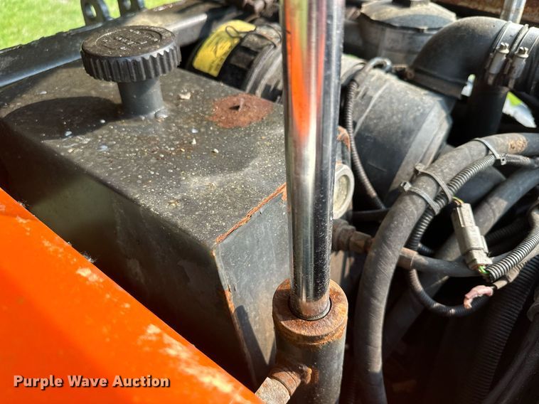 image for item AF9664 Holder C4.74  sidewalk tractor