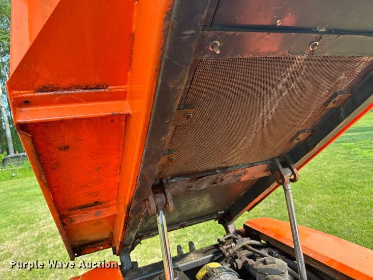 image for item AF9664 Holder C4.74  sidewalk tractor