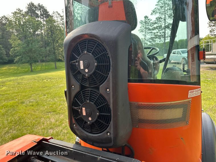 image for item AF9664 Holder C4.74  sidewalk tractor