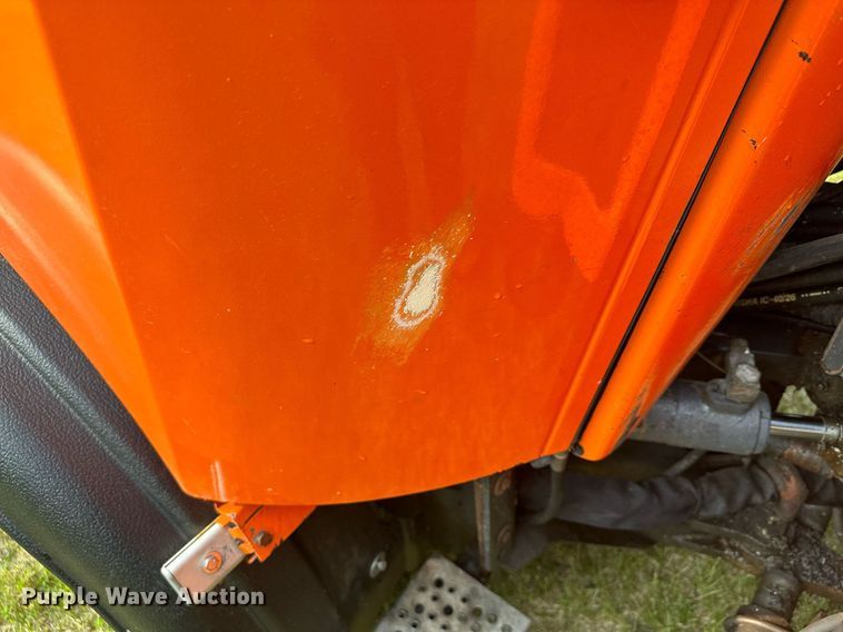 image for item AF9664 Holder C4.74  sidewalk tractor