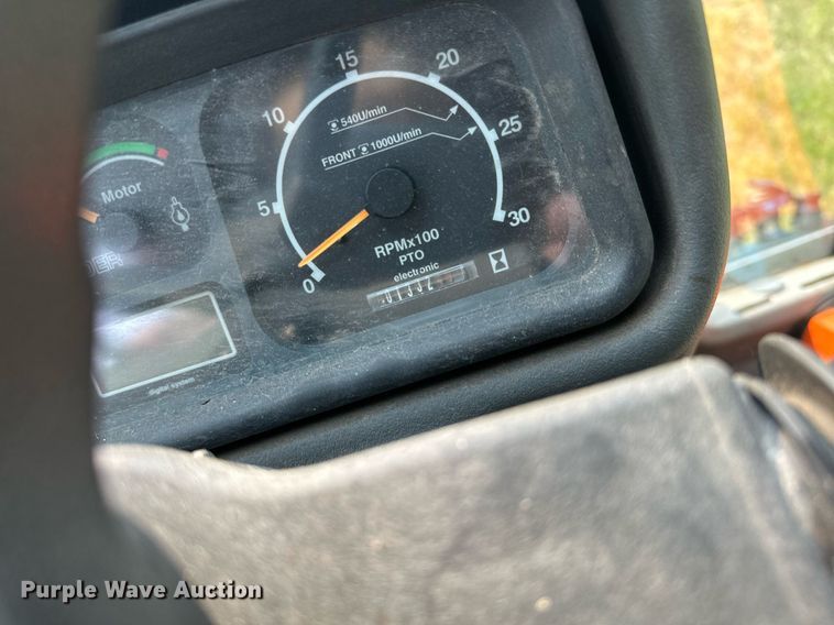 image for item AF9664 Holder C4.74  sidewalk tractor