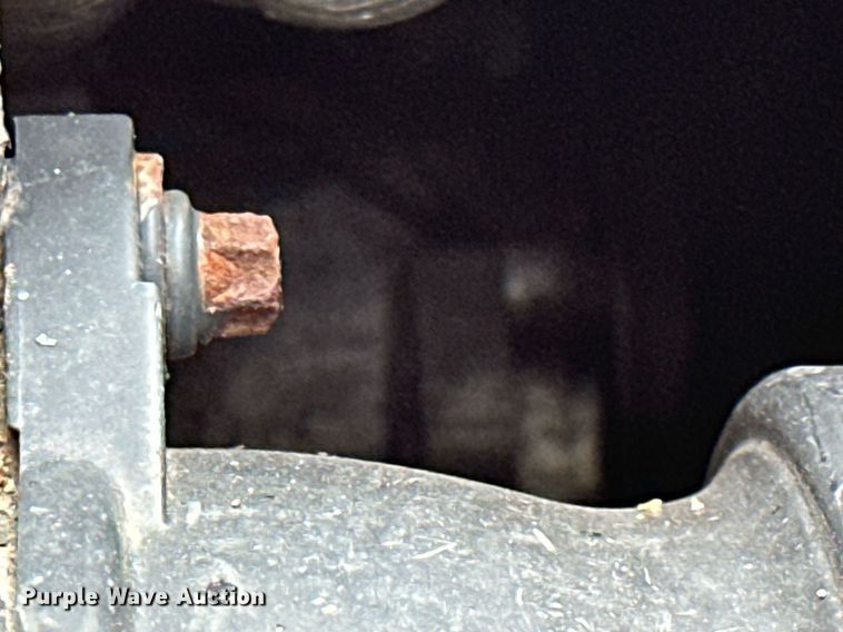 image for item AF9664 Holder C4.74  sidewalk tractor