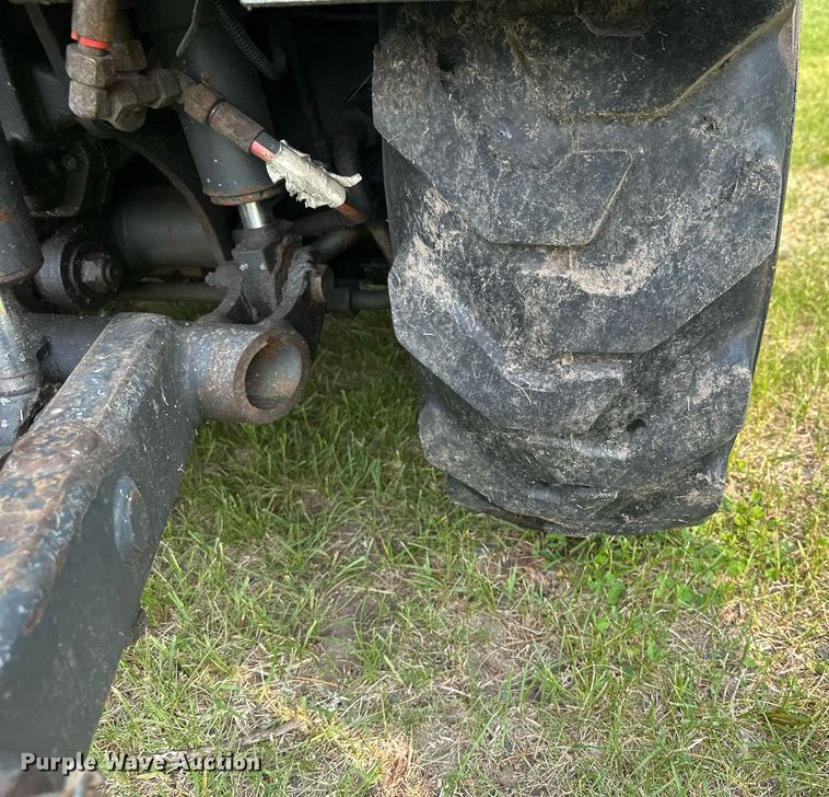 image for item AF9664 Holder C4.74  sidewalk tractor