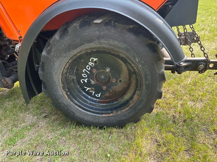 image for item AF9664 Holder C4.74  sidewalk tractor