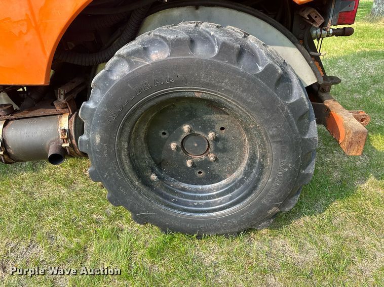 image for item AF9664 Holder C4.74  sidewalk tractor