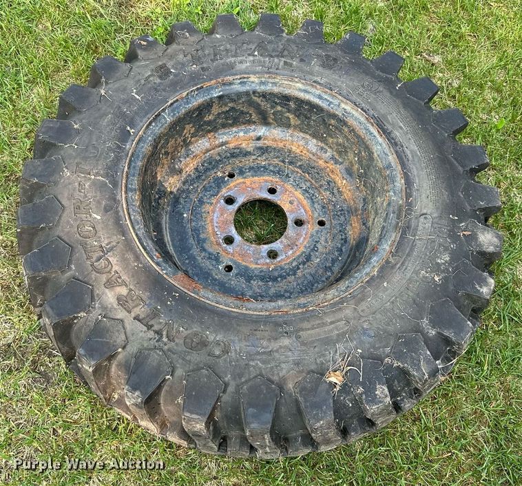 image for item AF9664 Holder C4.74  sidewalk tractor