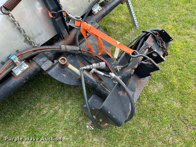 image for item AF9664 Holder C4.74  sidewalk tractor