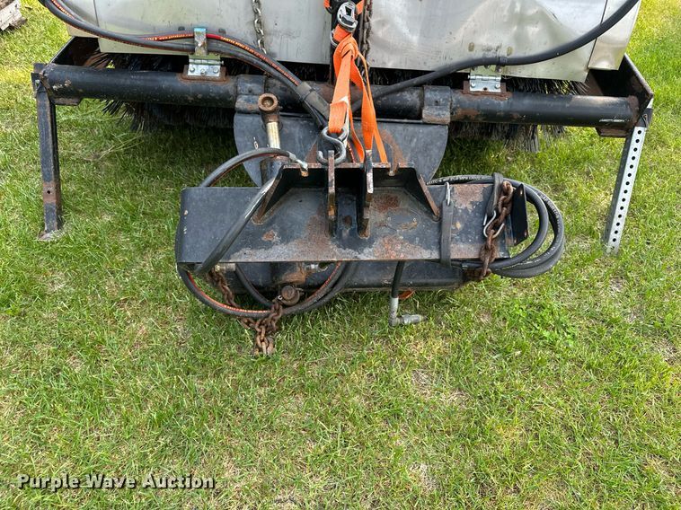 image for item AF9664 Holder C4.74  sidewalk tractor