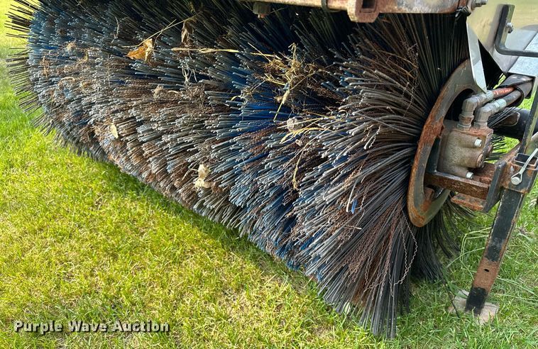 image for item AF9664 Holder C4.74  sidewalk tractor