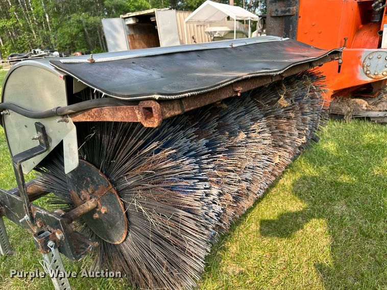 image for item AF9664 Holder C4.74  sidewalk tractor