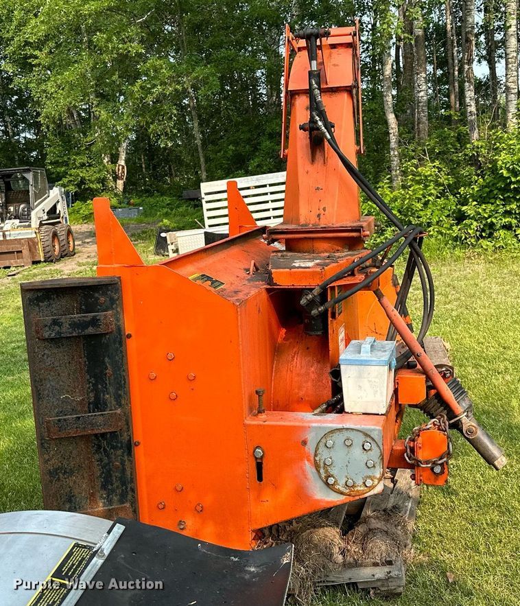 image for item AF9664 Holder C4.74  sidewalk tractor