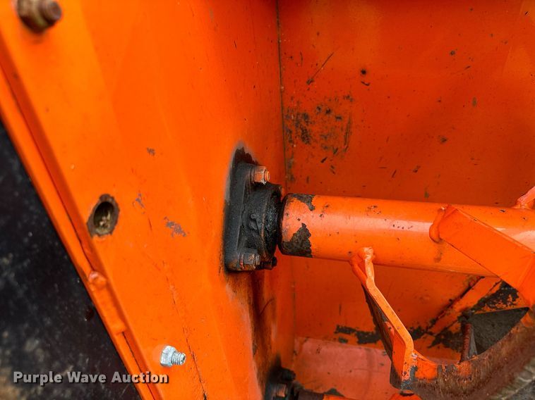 image for item AF9664 Holder C4.74  sidewalk tractor