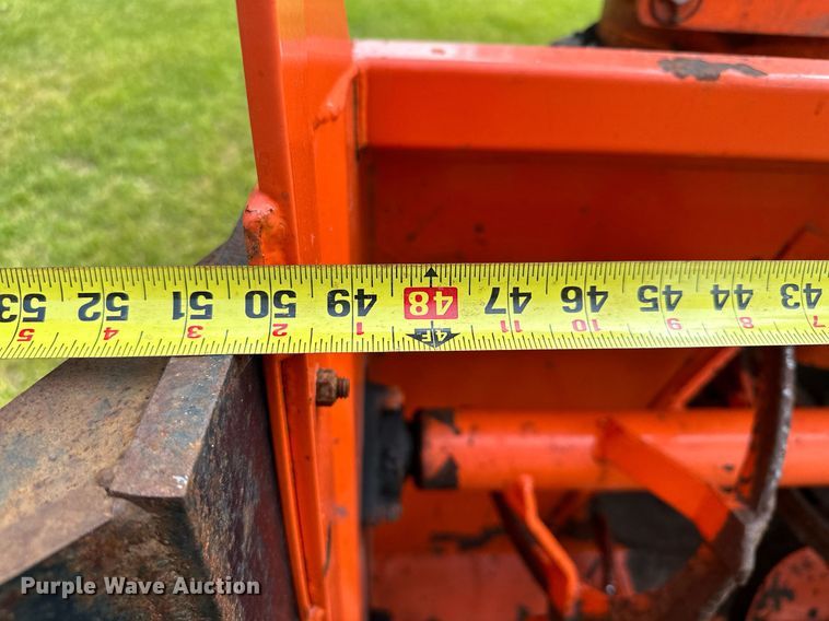 image for item AF9664 Holder C4.74  sidewalk tractor