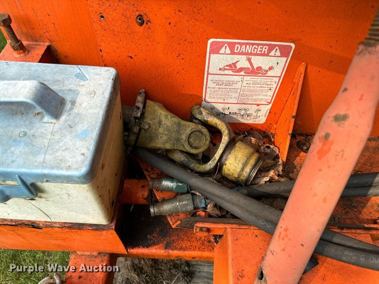 image for item AF9664 Holder C4.74  sidewalk tractor