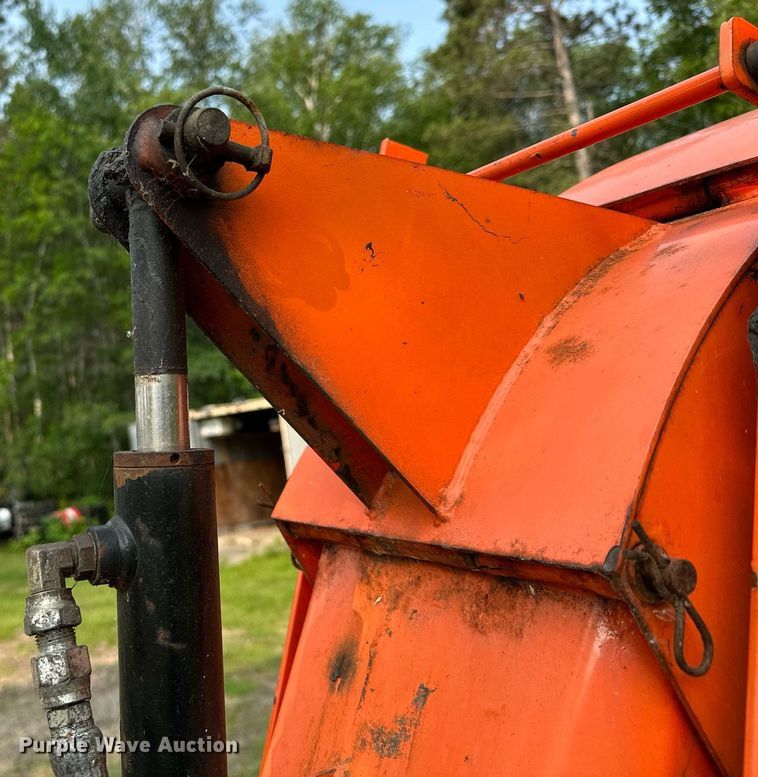 image for item AF9664 Holder C4.74  sidewalk tractor