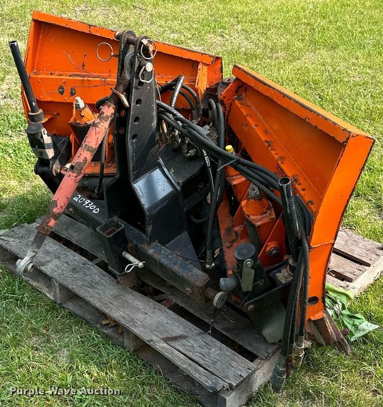 image for item AF9664 Holder C4.74  sidewalk tractor