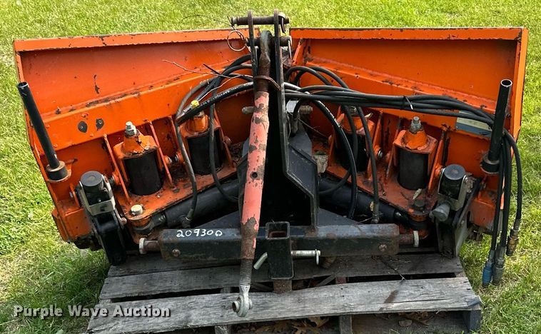 image for item AF9664 Holder C4.74  sidewalk tractor