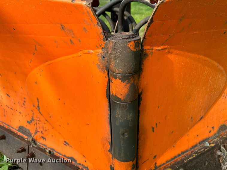 image for item AF9664 Holder C4.74  sidewalk tractor