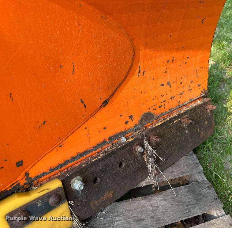 image for item AF9664 Holder C4.74  sidewalk tractor