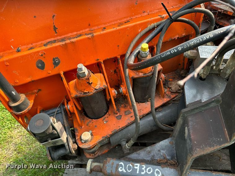 image for item AF9664 Holder C4.74  sidewalk tractor