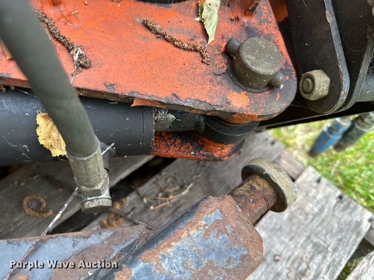 image for item AF9664 Holder C4.74  sidewalk tractor