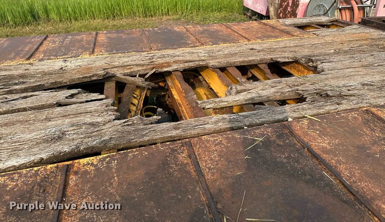 image for item AF9665 2002 Trail King TK50-3000  equipment trailer