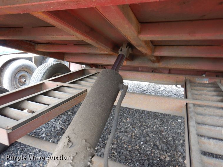 image for item AF9670 2007 Load Trail  dump trailer