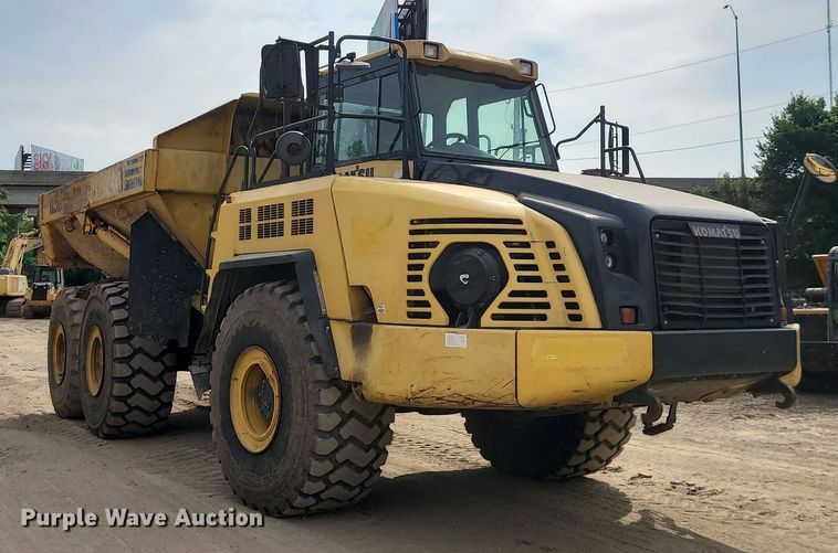 image for item DC6043 2013 Komatsu HM400-3  haul truck