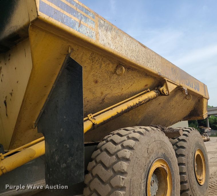 image for item DC6043 2013 Komatsu HM400-3  haul truck