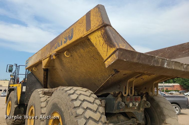 image for item DC6043 2013 Komatsu HM400-3  haul truck