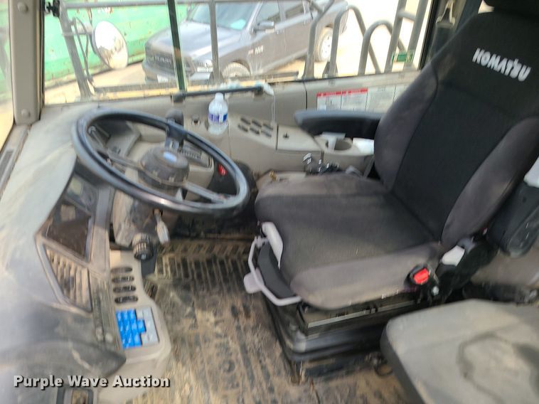 image for item DC6043 2013 Komatsu HM400-3  haul truck