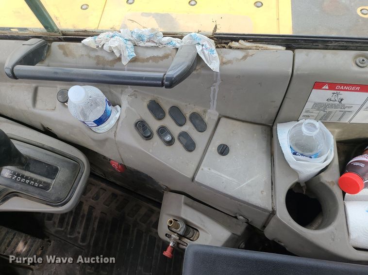 image for item DC6043 2013 Komatsu HM400-3  haul truck