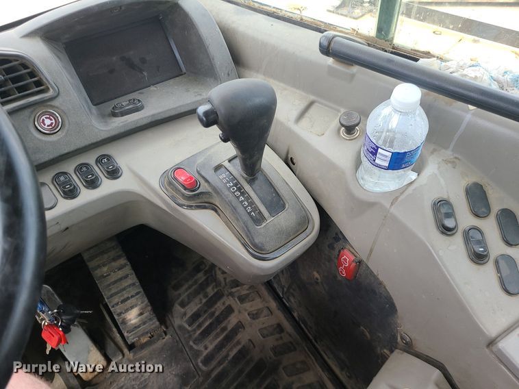 image for item DC6043 2013 Komatsu HM400-3  haul truck