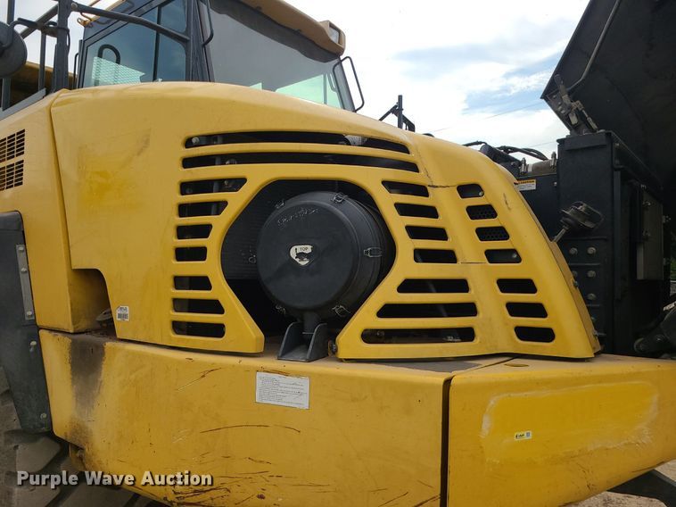 image for item DC6043 2013 Komatsu HM400-3  haul truck