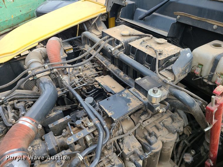 image for item DC6043 2013 Komatsu HM400-3  haul truck