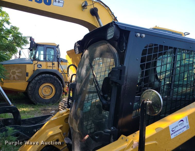 image for item DC6051 2018 Caterpillar 262D  skid steer loader