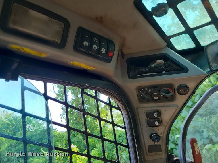 image for item DC6051 2018 Caterpillar 262D  skid steer loader