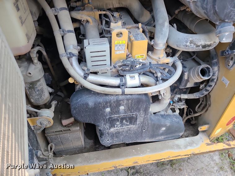 image for item DC6051 2018 Caterpillar 262D  skid steer loader