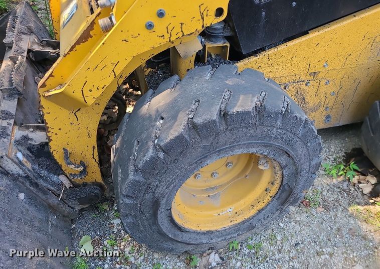 image for item DC6051 2018 Caterpillar 262D  skid steer loader