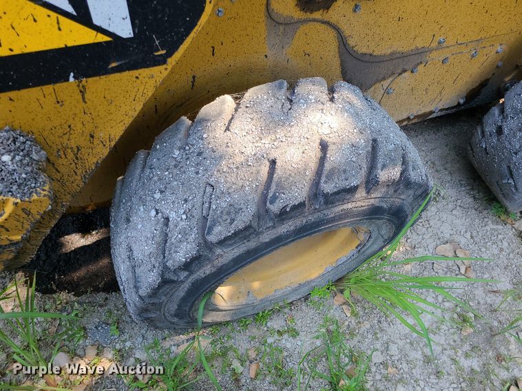 image for item DC6051 2018 Caterpillar 262D  skid steer loader