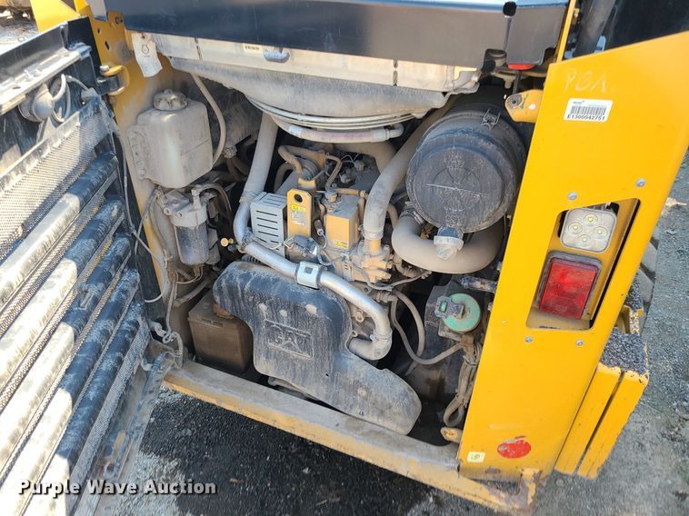 image for item DC6052 2017 Caterpillar 262D  skid steer loader