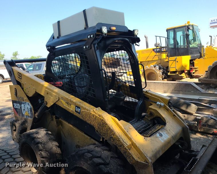 image for item DC6053 2017 Caterpillar 262D  skid steer loader