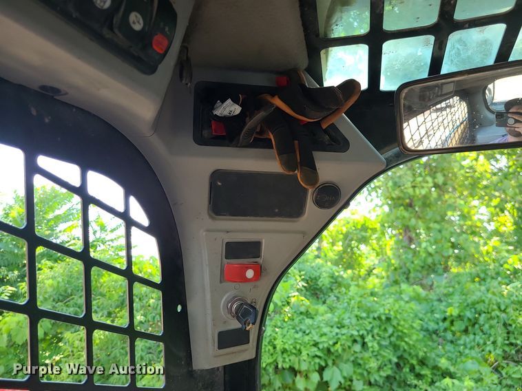 image for item DC6053 2017 Caterpillar 262D  skid steer loader