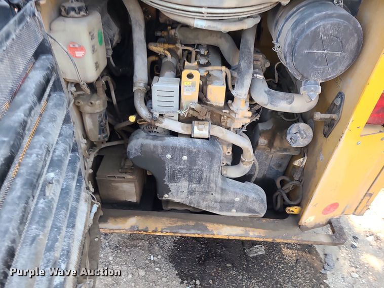 image for item DC6053 2017 Caterpillar 262D  skid steer loader