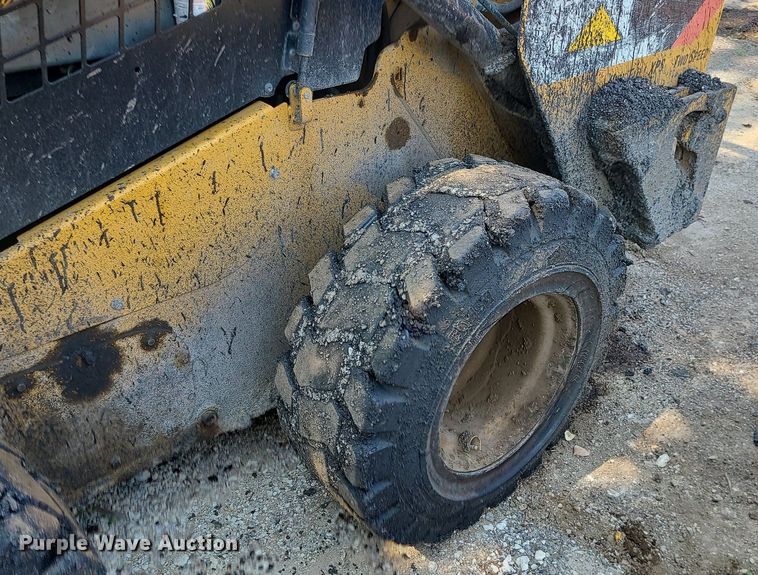 image for item DC6053 2017 Caterpillar 262D  skid steer loader